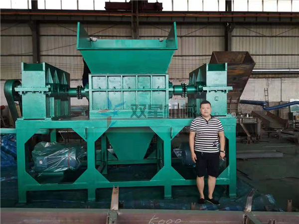 金屬撕碎機可以用來干什么？金屬撕碎機零部件都有哪些？